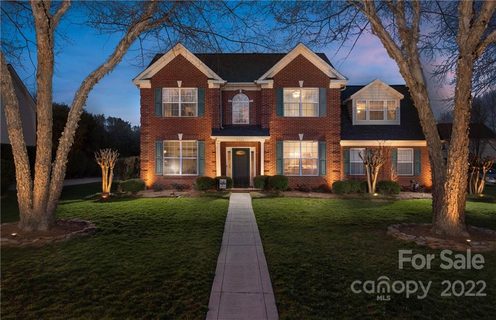 5526 Rogers Road