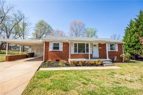205 Fieldstone Circle sold home in Ashley Park, Statesville, NC