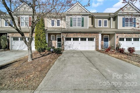 6773 Dusty Saddle Road