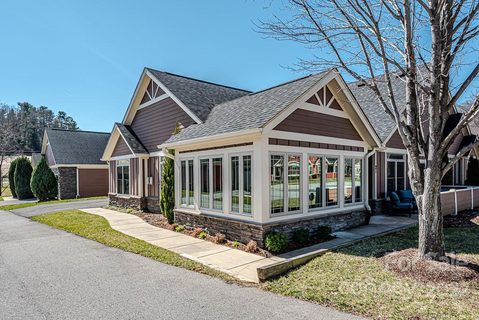 21 Westfield Way