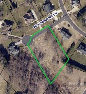 2681 Williamsburg Drive 32 sold home in Olde Savannah, Claremont, NC