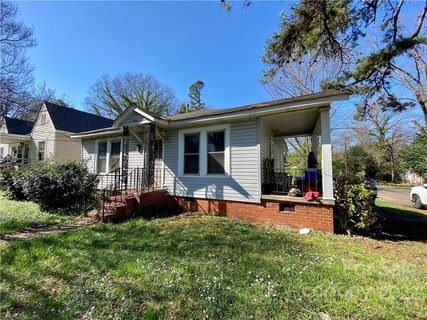 900 State Street sold home in Summit View, Charlotte, NC