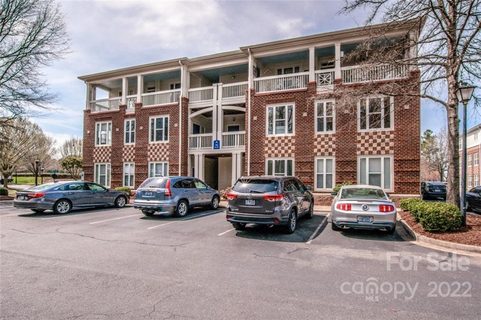 706 Northeast Drive 3