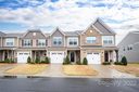 14947 Savannah Hall Drive sold home in Charlotte, SC