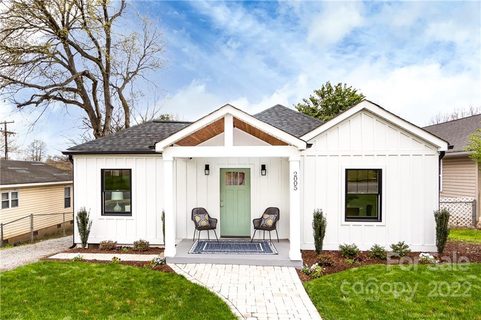 2005 Double Oaks Road