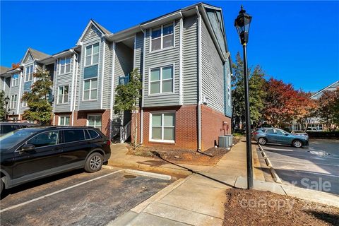 505 N Graham Street 1G