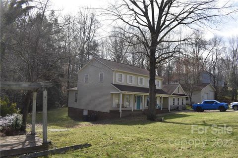 84 Lakeview Drive sold home in Oakwood Forest, Marion, NC