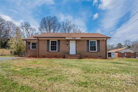 1516 Westdale Drive