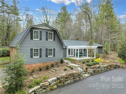 107 Estate Drive sold home in Chanteloupe Ctry Est, Hendersonville, NC