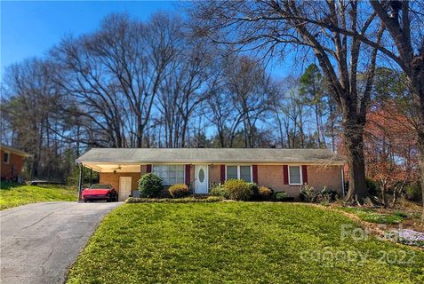 221 Johnston Drive sold home in Woodland Park, Belmont, NC