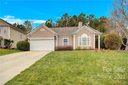 6533 Falls Lake Drive sold home in Charlotte, SC