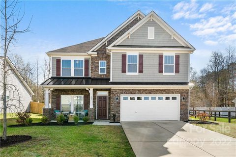 107 Paradise Hills Circle