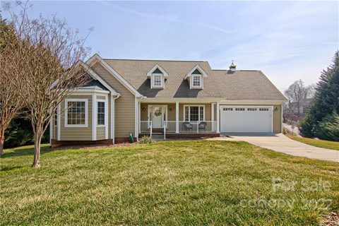 20 Rose Of Sharon Way sold home in Holcombe Meadows, Candler, NC