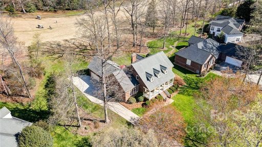 7805 Nine Iron Court