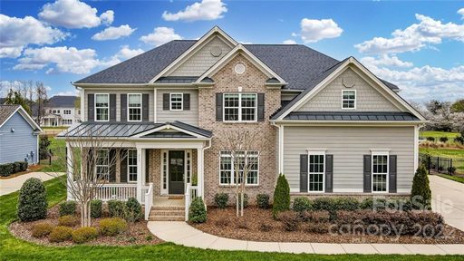 213 Seven Oaks Landing