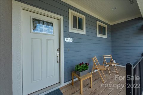 14 Thornes Lane sold townhome in Dillingham Woods, Asheville, NC