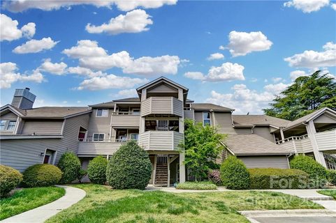 2557 Stockbridge Drive C