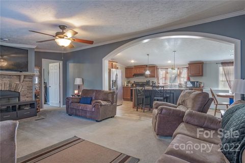 2456 Bonnie Glen sold manufactured home in Brown Borough, Clover, SC