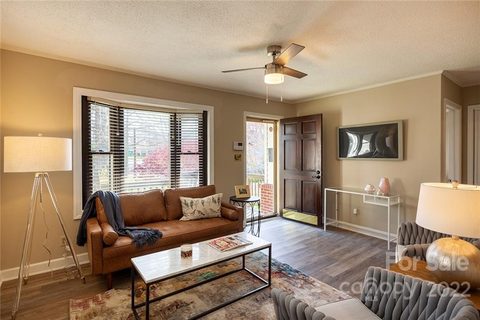 1422 Brook Road