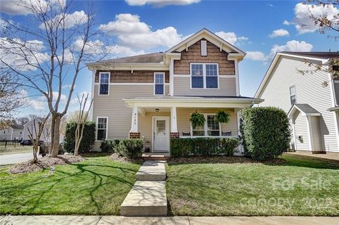 8125 Rolling Meadows Lane sold home in Stonegate Farms, Huntersville, NC