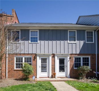 1300 Larchmont Place 309