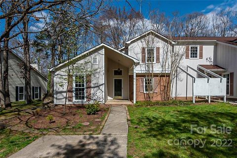 11123 Sevilla Court