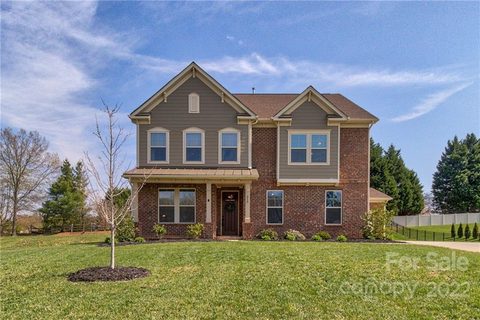 215 Houston Blair Road sold home in Olde Blairs Mill, Stallings, NC