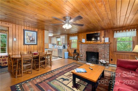 368 Twinbrook Lane
