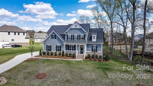 201 Seven Oaks Landing
