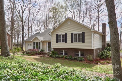 292 Rollingwood Drive sold home in Southwood Acres, Mocksville, NC