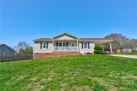 720 Mcdaniel Road sold home in Fox Chase, Kings Mountain, NC