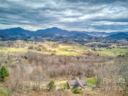 10 Hawks Perch Drive sold lot in Hawk Mountain, Waynesville, NC