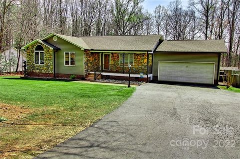 7536 Forest Oak Drive 60 sold home in Forest Oaks, Denver, NC