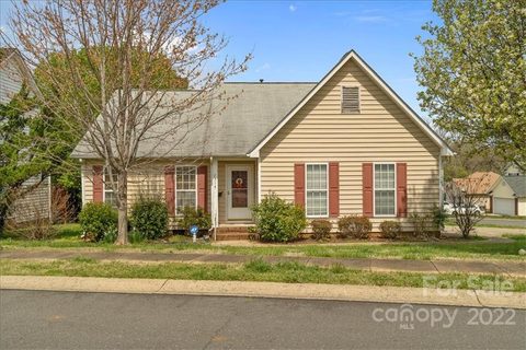 7314 Mapleridge Drive sold home in Starmount Forest, Charlotte, NC