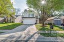6716 Commack Drive sold home in Charlotte, SC