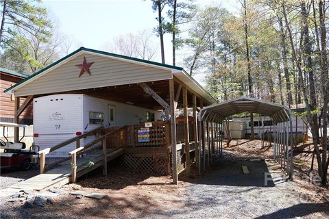 107 Crows Nest Court