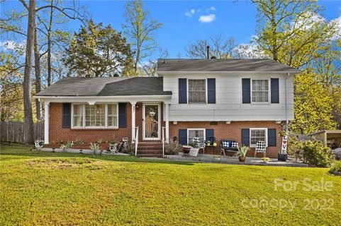 Previously sold for $304,800