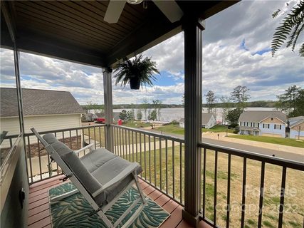 10270 Lakeshore Drive