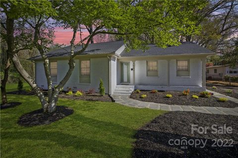 1501 Edgewater Drive
