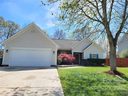2816 Emerald Meadow Lane sold home in Charlotte, SC