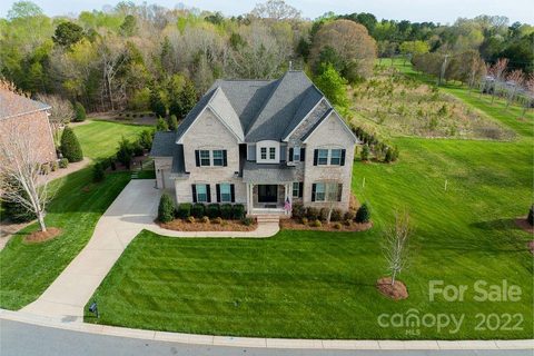 1006 Lake Forest Drive sold home in Lake Forest Preserve, Weddington, NC