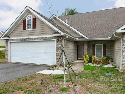 870 West Pointe Drive