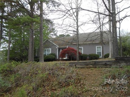 8301 Norcroft Drive sold home in Norcroft, Charlotte, NC