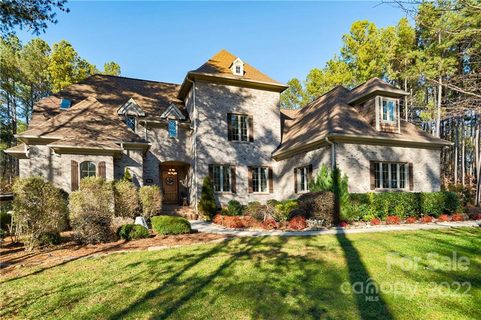 7246 James Court