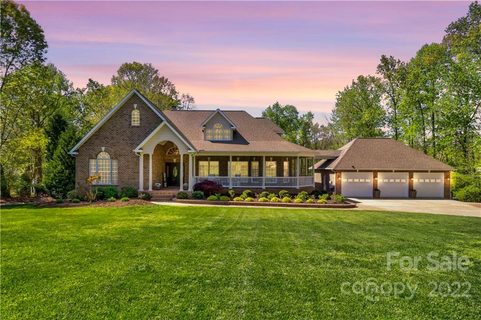 182 Windwood Lane sold home in Hawkes Bay, Troutman, NC