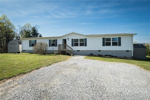 184 Albert Drive sold home in Albert Acres, Flat Rock, NC
