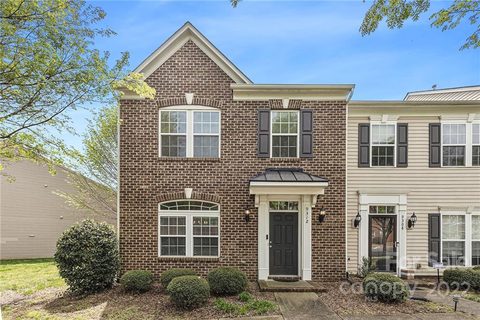 9312 Lenox Pointe Drive