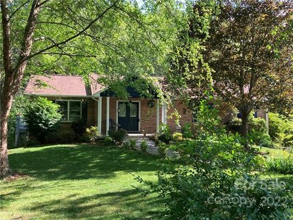 2665 Middleton Circle sold home in Middleton Place, Hendersonville, NC
