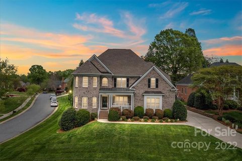 11435 Bloomfield Drive sold home in Essex Fells, Charlotte, NC