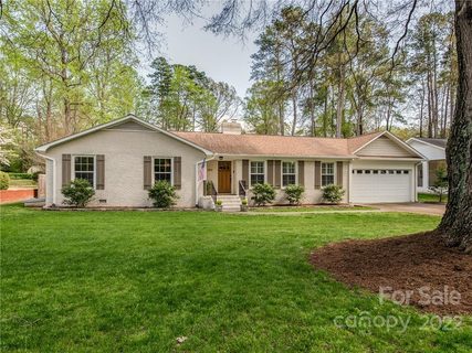 1132 Shady Bluff Drive